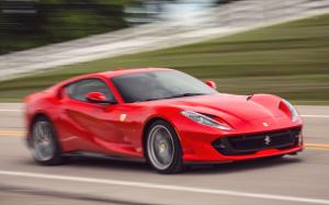 Ferrari 812 Superfast 2017 года